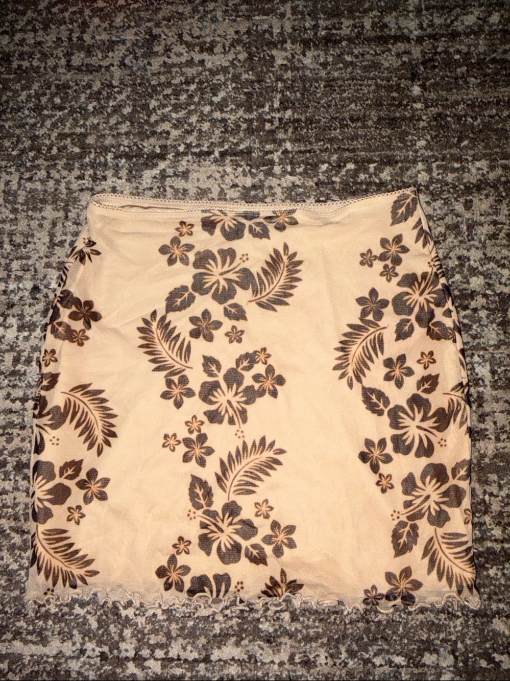 Urban Outfitters Tropical Floral Mini Skirt — Tan Hibiscus Print, Size S